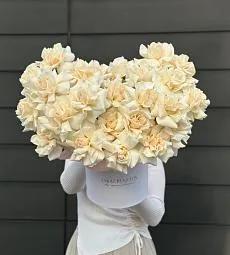 Букет "Роял" M из голландских роз